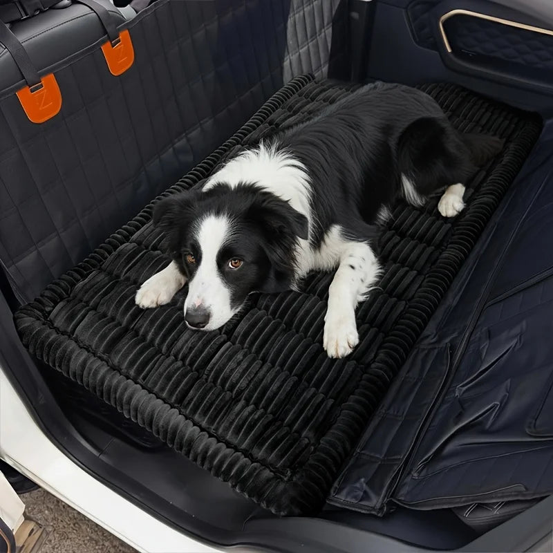 Summer Cool Soft Striped Plush Car Dog Bed Mat, Non-slip Washable Pet Travel Cushion Pad, Thick Sleeping Mattress for Car Trunk